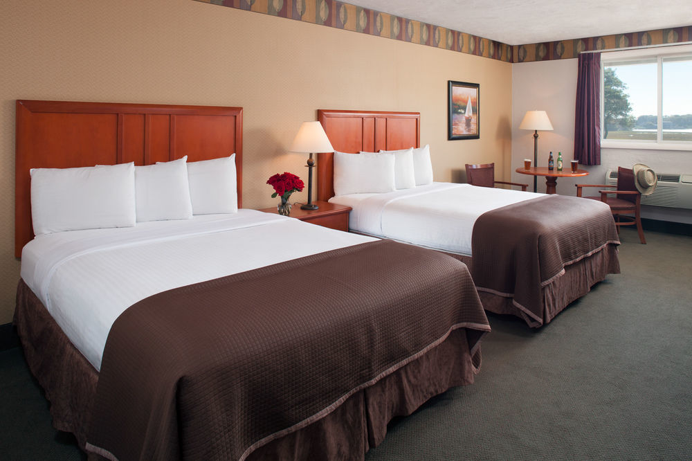 Bayside Resort Hotel West Yarmouth Ngoại thất bức ảnh