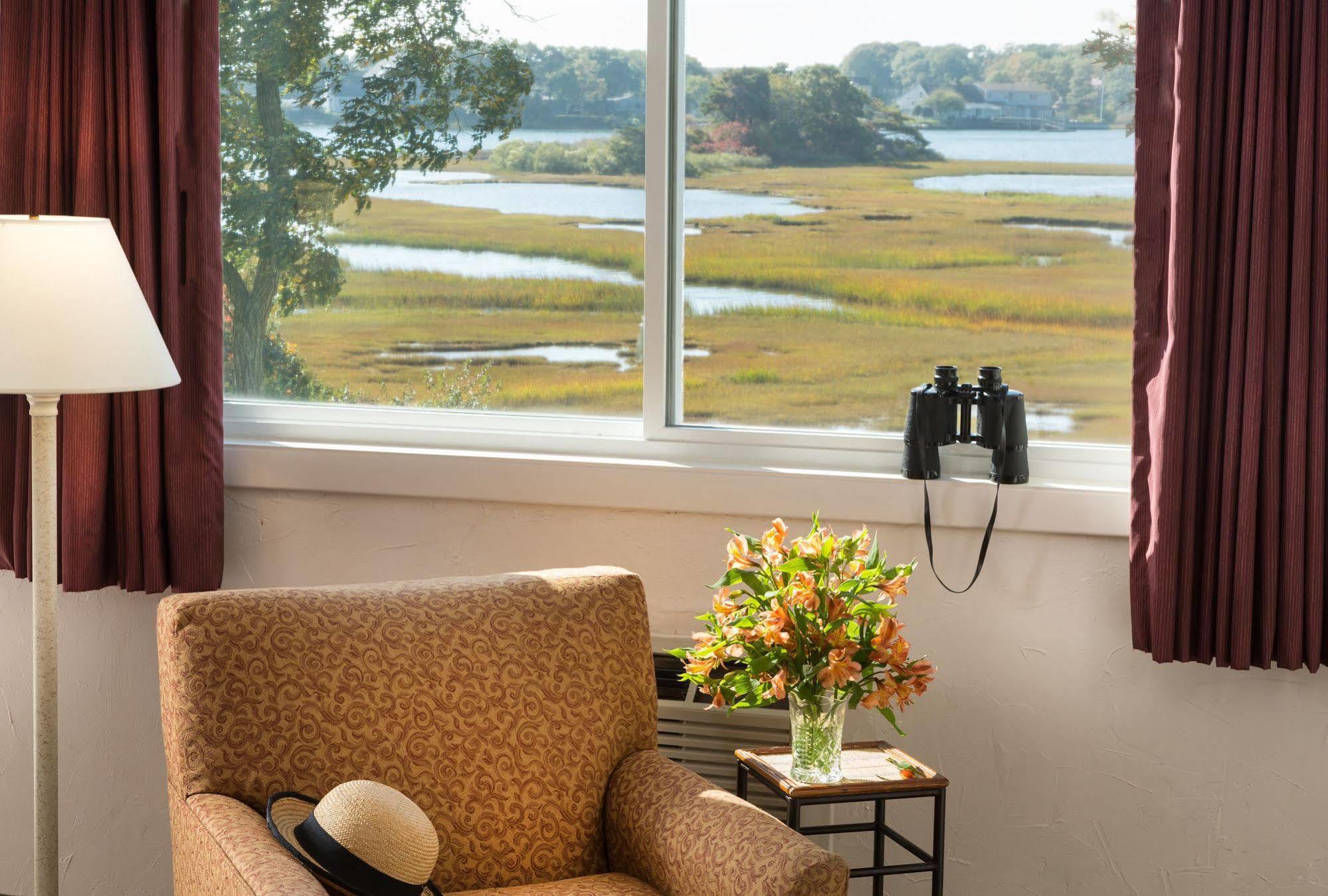 Bayside Resort Hotel West Yarmouth Ngoại thất bức ảnh