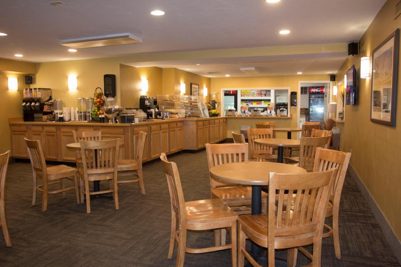Bayside Resort Hotel West Yarmouth Ngoại thất bức ảnh